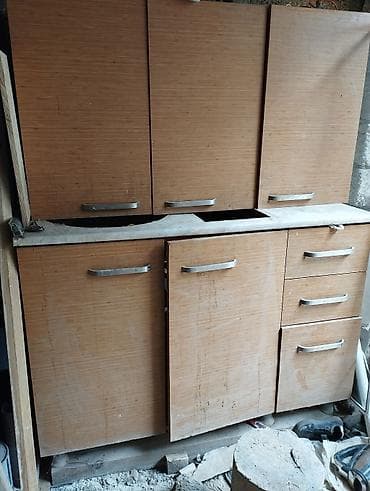 kohne metbex mebelleri: Mətbəx mebel dəsti Təsvir: - Aşağı və yuxarı modullardan ibarət — 1