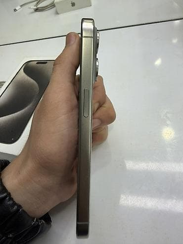 alfa term: IPhone 15 Pro, Natural Titanium, Face ID — 7