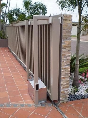 matolar: Reis üzərində yürüyən qapılar, mühərrik bir ton iki yüz klq, 1200 klq — 4