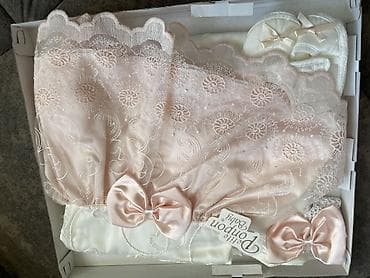 Игрушки: Məhsul: Petite Ponpon Baby – “Classic” körpə geyim dəsti + sarı yaylıq — 3