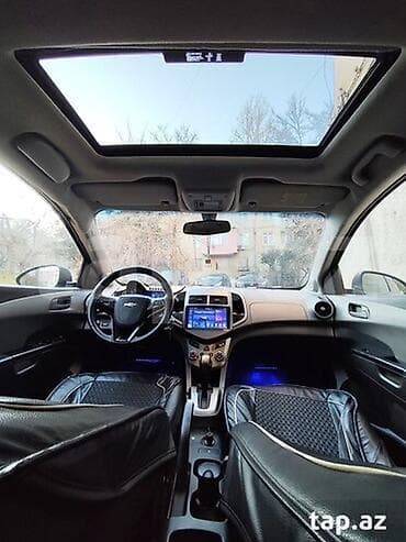 Chevrolet Aveo: 1.4 l | 2013 il 310000 km Sedan — 4