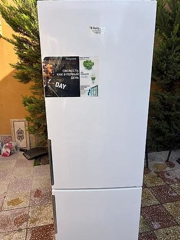 2 qapılı Hotpoint Ariston Soyuducu Satılır, rəng - Ağ