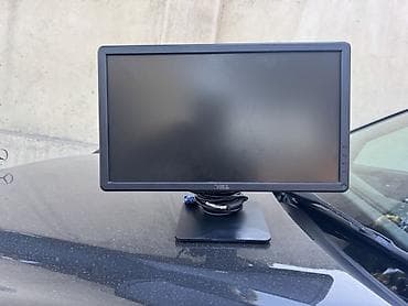 komputer setup: 3 eded tek manitor var Dell LCD monitor - Təxmini ölçü: 19–20 düym — 1