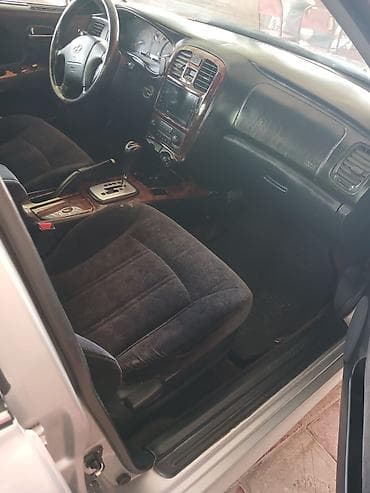 şuşeler: Hyundai Sonata: 2.7 l | 2002 il Sedan — 4