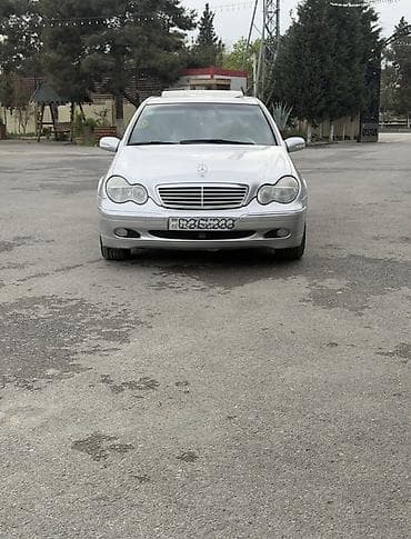 furqon mercedes: Mercedes-Benz C 200: 2 l | 2000 il Sedan — 3
