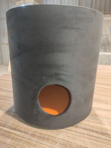 pisik yemeyi: Yuvarlaq dizaynlı, üzərində dəstəyi olan portativ pişik/kiçik heyvan — 10