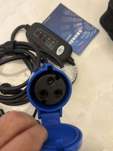 автомобильное зарядное устройство: Məhsul: Daşınan EV şarj cihazı (Type 2) Xüsusiyyətlər: - Type 2 — 5