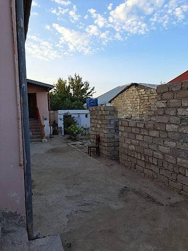 Həyət evləri və villaların satışı: Yeni Suraxanı 6 otaqlı, 370 kv. m, Orta təmir — 2