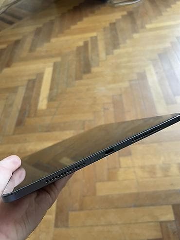 iphone pro max: Apple iPad Pro planşet Salam ipad m4 pro 11 düyüm 256 gb təzədən — 4