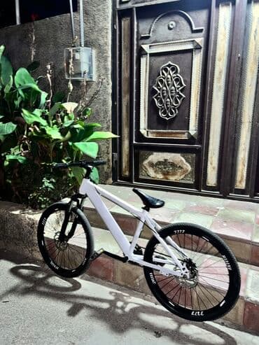 qalin tekerli velosiped: Salam 24 olcudur maraqlanan vp yazsın qiymetde endirim olacaq herşeyi — 2