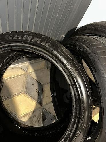 masin bazari: Şin Bridgestone 265 / 35 / R 19 — 2