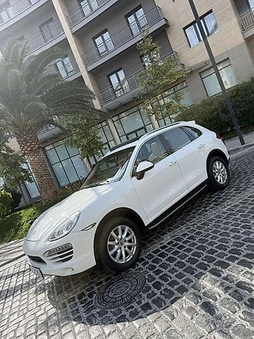 Porsche Cayenne üçün premium interyerli SUV. Avtomobilin salonu bej — 5