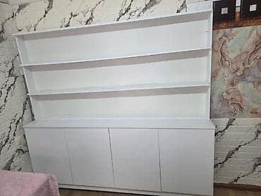 Açıq dolab vitrini