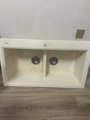 столешница под раковину: Прямоугольная Кухонная мойка, Без шкафа — 1