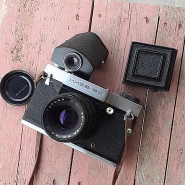 vozol 6 k: Kiev-6C orta format plyonka fotoaparatı - Format: 6x6 sm (120 roll — 5