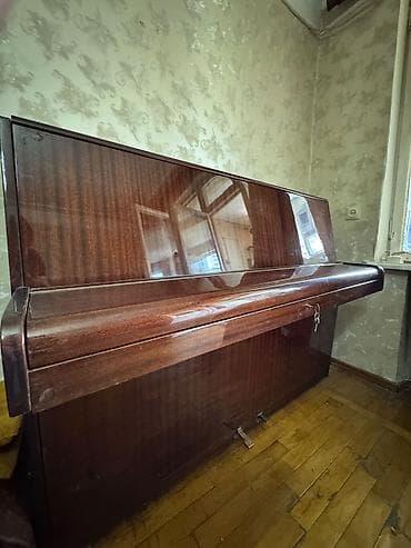 gitara akustik: Rönisch şaquli pianino - Alman istehsalı Rönisch upright pianino - — 1