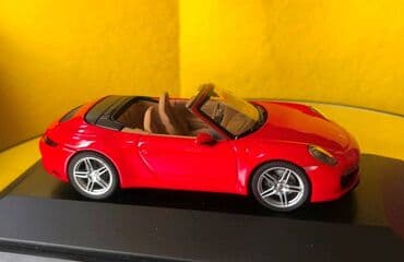 metbex tavan modelleri: Kolleksiya ücün avtomobil modeli Porsche 911 991 Carrera 4 cabriolet — 12