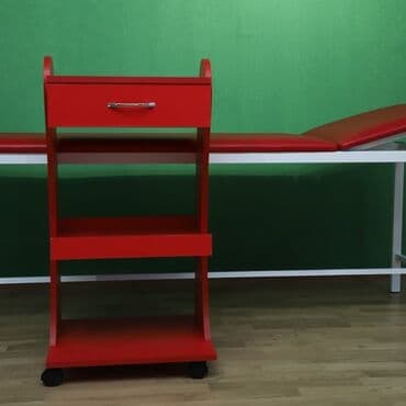 şuşə masa: Kuşetka və etejerka ikisi bir yerdə 230 manat şüşəli etejerkada — 1