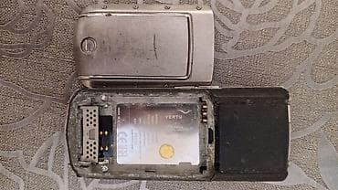 Vertu rəng - Gümüşü, Düyməli