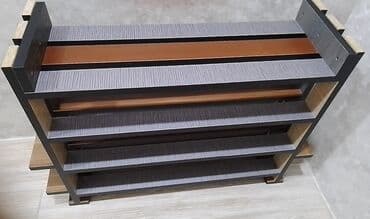 Ayaqqabı rəfi, Düz, Azərbaycan