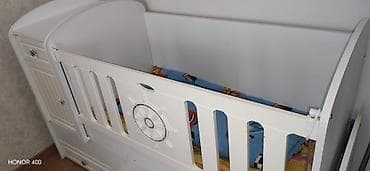 tul beşik: Oğlan və qız üçün, Dördbucaq, Beşik, Yellənmə mexanizm ilə — 3