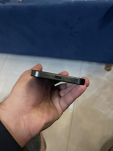 Elektronika: IPhone 15 Pro, Qara, Face ID — 3