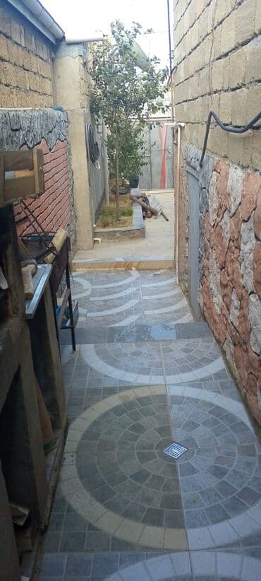 28 may qəsəbəsi: 4 otaqlı, 88 kv. m, Orta təmir — 5