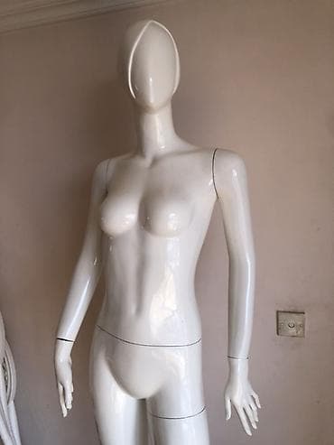 Qadın, Plastik, plastmas, Ağ