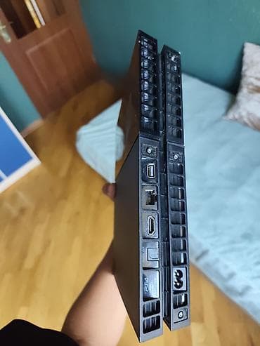 huseyn tv canli: PlayStation 4 (PS4) – tam dəst Komplekt: - PS4 konsolu (orijinal — 5