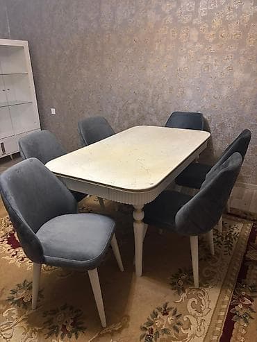 Qonaq otağı üçün, İşlənmiş, Kvadrat masa, 6 stul lalafo.az -da Qonaq otağı üçün, İşlənmiş, Kvadrat masa, 6 stul