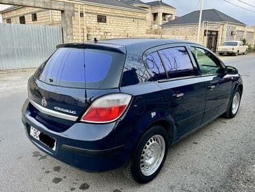 hyundai tucson 2008: Nissan Cedric: 1.3 l | 2006 il Hetçbek — 1