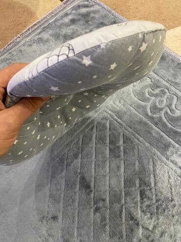 Şamlar: Yeni Körpələr üçün Yorğan, Ünvandan götürmə — 3