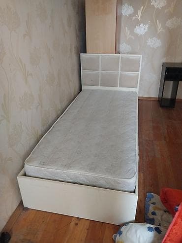 islenmis matras: Bir nəfərlik qaldırma mexanizmalı çarpayı və döşək - Rəng: açıq — 1