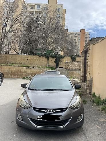 Avtomobil satışı: Hyundai Elantra: 1.8 l | 2011 il Sedan — 3