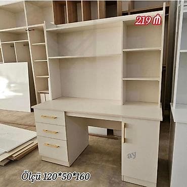 Düz masa, Stulsuz, Polkalı, Siyirməli, MDF