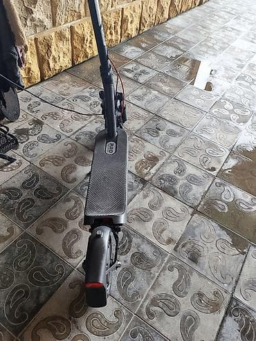 İşlənmiş Elektrik samokat 6", > 1000 Vt, 16 - 25 km/s, Ünvandan götürmə — 1