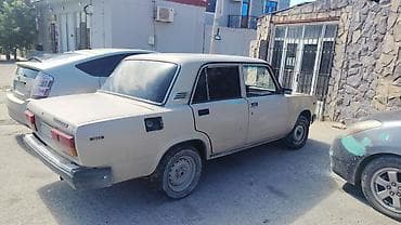 2107 ucuz: VAZ 2107 sedan - Kuzov: 4 qapılı, bej rəng - Mühərrik: benzin - — 3