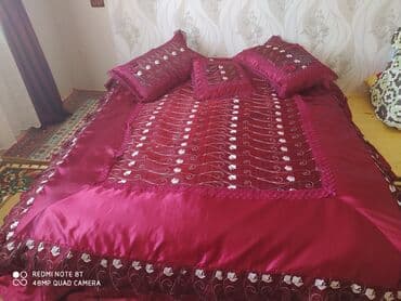 divan pokrival: Pərdə pakrivalla bir yerde satılır.cox az istifade olunub.perde təzə — 3