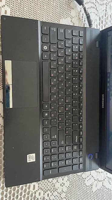 notebook samsung: Samsung noutbuk - Model xətti: Samsung (qara, metal effektli qapaq) - — 2