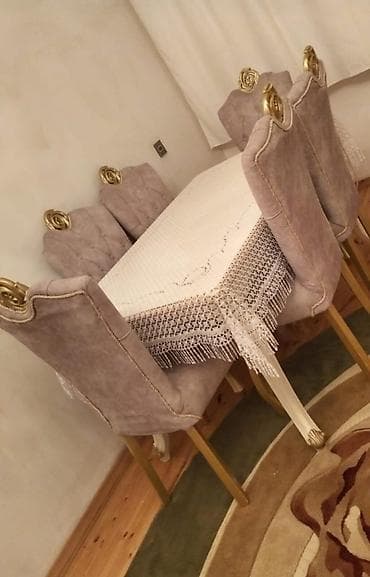 Qonaq otağı üçün, İşlənmiş, Kvadrat masa, 6 stul lalafo.az -da Qonaq otağı üçün, İşlənmiş, Kvadrat masa, 6 stul