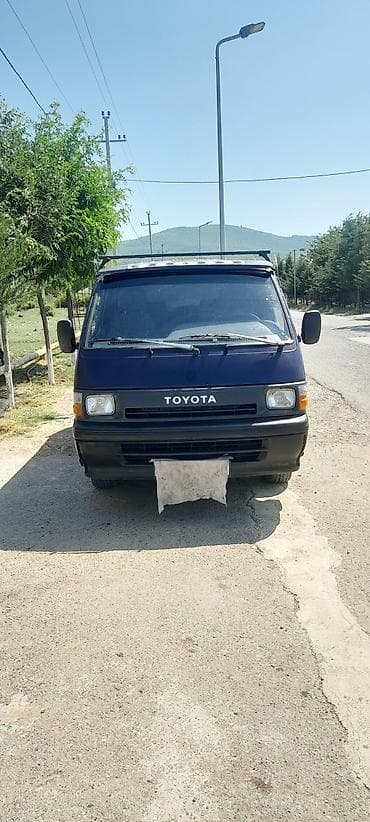 lovol 504 b: Toyota HiAce mikroavtobus - Kuzov: uzun baza, 4 yan sürüşən/adi — 1