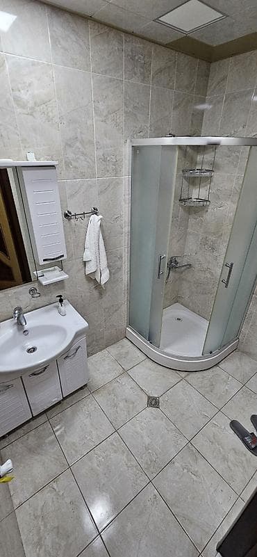 Otaq yoldaşi xanim lazimdi Hezi Aslanov metrosunun yani rahat market — 9