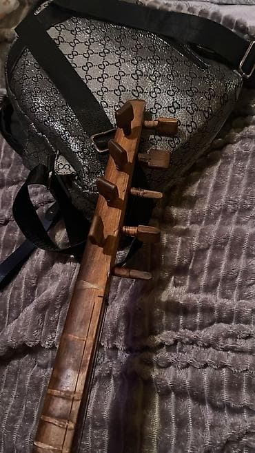 Клавишные инструменты: Super səsli saz satılır çexolu var yaxşı çexoldu 🎵ana sazdir qiymət — 3