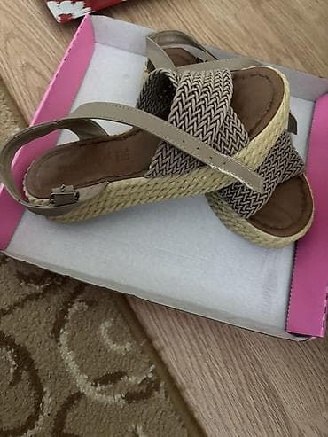 женские босоножки на платформе: Размер: 37, цвет - Бежевый, Б/у — 2