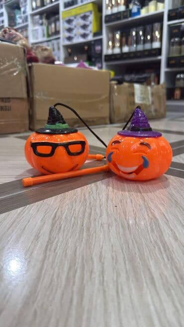 oyuncaq robot: Halloven malları Geyimlər Dekorlar Aksesuarlar Qorxulu və maraqlı — 30