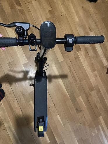 elektron samakatlar: Sensorlu elektrik skuter – qara rəng Xüsusiyyətlər: - Geniş və rahat — 2