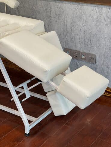 asma tavanlar hamam: Kosmetoloji tam oturaq vəziyyətdə olan ayaqları tək tək qalxıb enən — 5