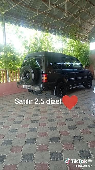 man sat: SUV – 2.5 dizel, satılır. Xüsusiyyətlər: - Kuzov: qara rəngli, 5 — 2