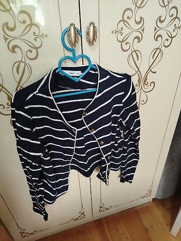 kolej jaket: MNG brendinin qadın kardiqanı. - Rəng: tünd göy üzərində ağ eninə — 1