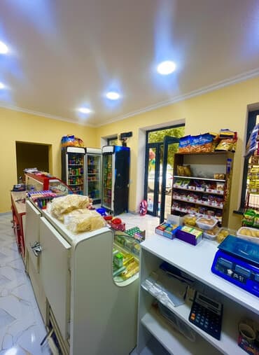 Satılır Qeyri yaşayış cıxarışlı 7- mik da 40kv Market. hazırda